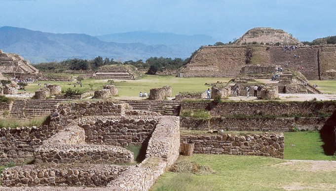 Conoce La Zona Arqueol Gica De Monte Alb N