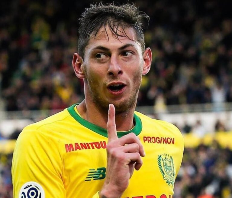 El último audio que el futbolista Emiliano Sala envió a sus compañeros antes de que el avión donde volaba desapareciera