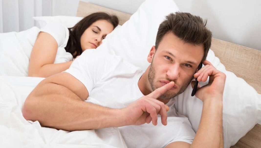 Infieles «saldrán tarde del trabajo» en San Valentín