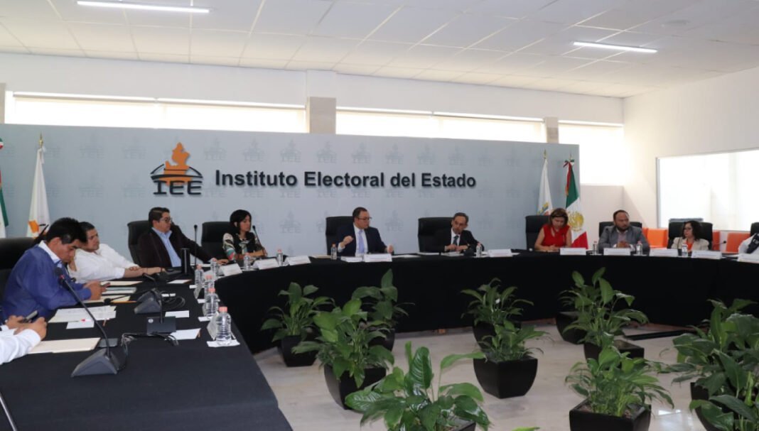 Multa IEE Puebla a partidos políticos
