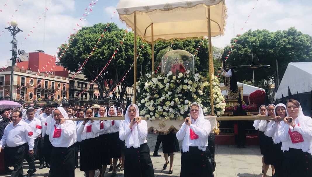 Vive Puebla fervor católico con Procesión de Viernes Santo Procesión de Viernes Santo