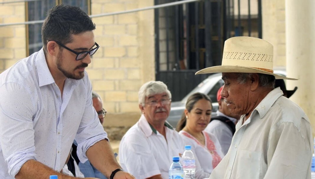 Entrega BUAP expedientes de reconstrucción de casas afectadas por sismo en Cuautomatitla