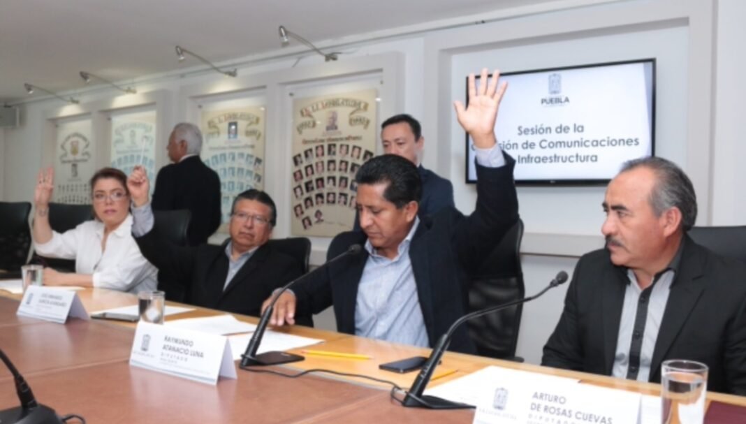 Analizan en Congreso exhorto para la atención de tramos carreteros del municipio de Tlachichuca