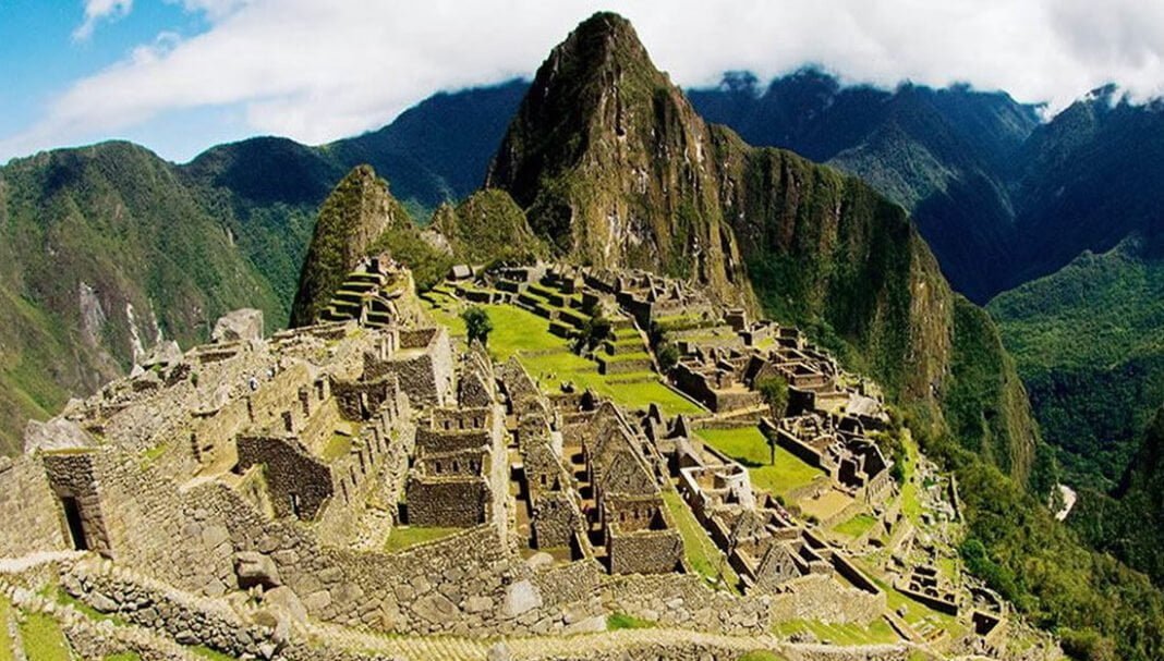 Machu Picchu, una de las Maravillas del Mundo Moderno Machu Picchu, una de las Maravillas del Mundo Moderno