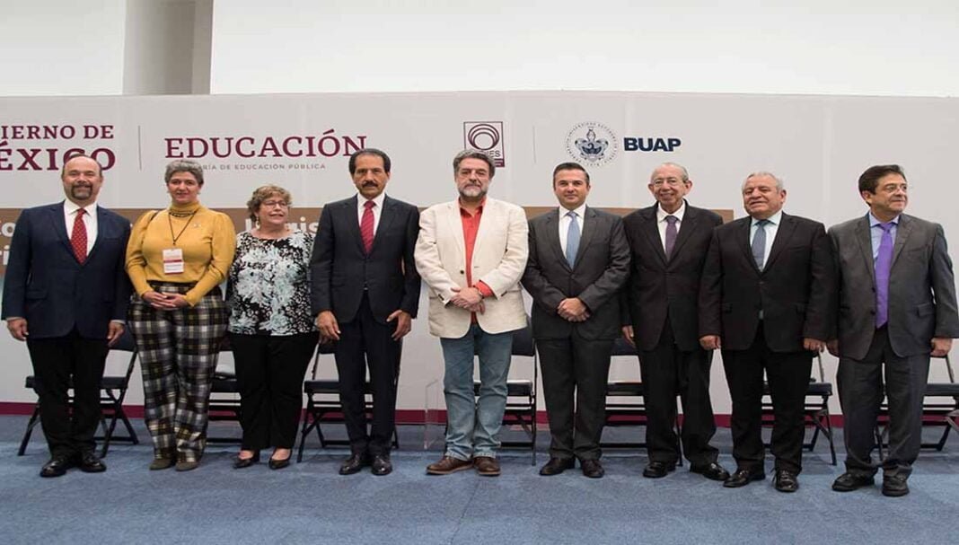 Cuando todos hagamos nuestro el éxito de la educación, vislumbraremos un México más justo: BUAP Cuando todos hagamos nuestro el éxito de la educación, vislumbraremos un México más justo: BUAP