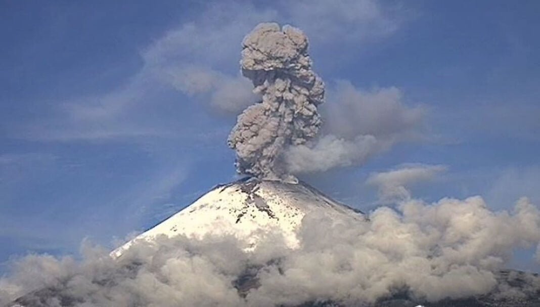 Presenta Popocatépetl columna eruptiva de 1.5 km