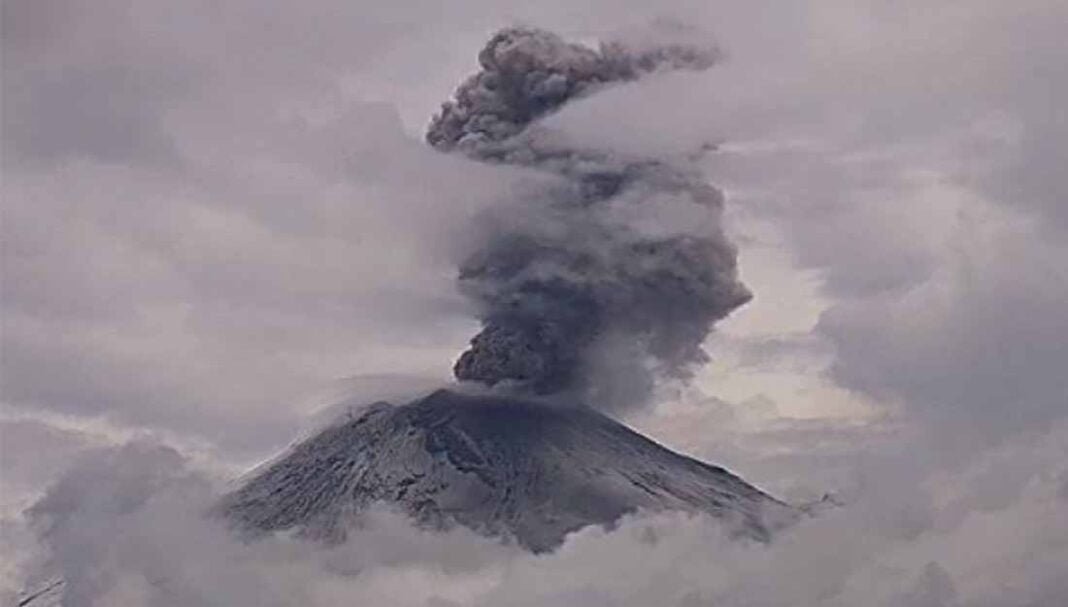 Presenta Popocatépetl nueve explosiones, 207 exhalaciones y más de siete horas de tremor
