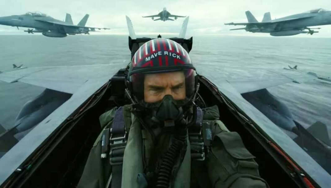 Top Gun Maverick Las banderas de Taiwán y de Japón, eliminadas de la cazadora de Tom Cruise