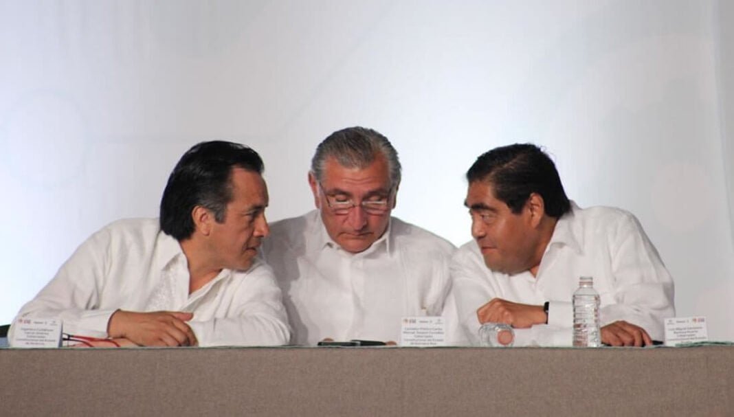 Barbosa se suma al Pacto Oaxaca