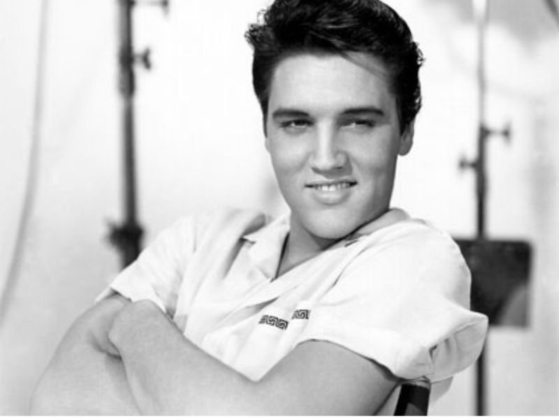 elvis ingreso en 1941