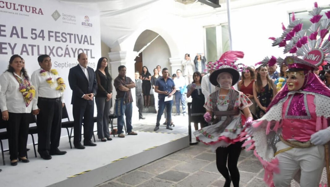 Etnias de Atlixco invitan al gobernador de Puebla al Huey Atlixcáyotl
