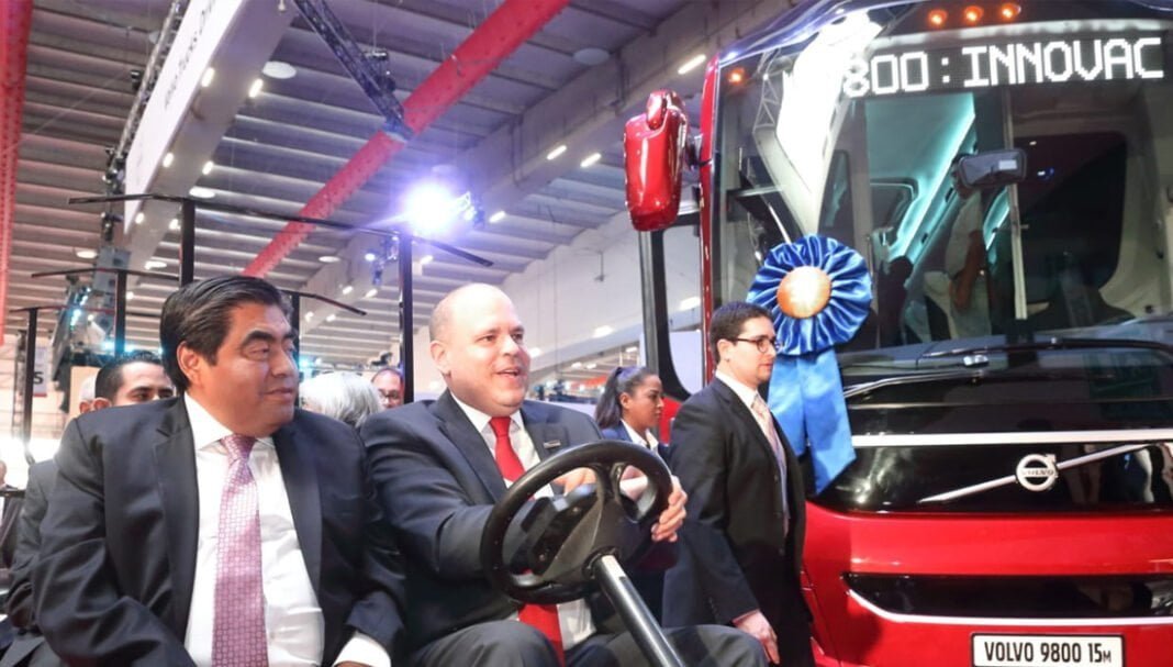 Ofrece Barbosa aplicación de la Ley contra quien vulnere los derechos de los transportistas Ofrece Barbosa aplicación de la Ley contra quien vulnere los derechos de los transportistas