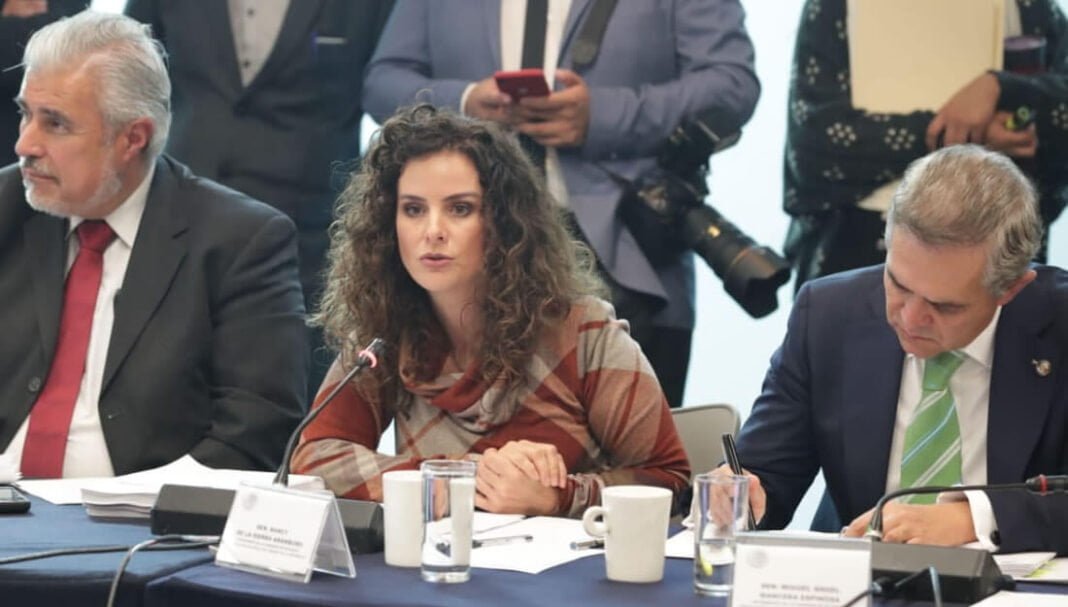 Anuncia Nancy de la Sierra reservas en materia de autos chocolate