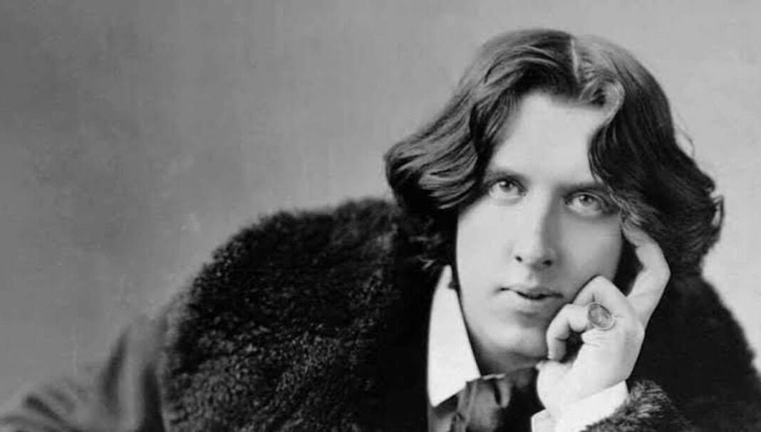 Oscar Wilde, autor del retrato de Dorian Gray, un controvertido escritor