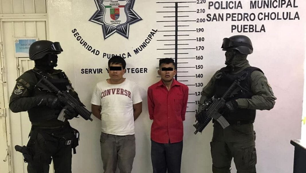 Detiene grupo táctico de San Pedro Cholula a implicados en robo de autos