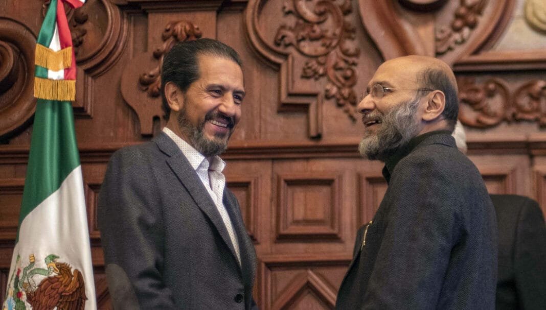 Dicta conferencia en la BUAP el economista Santosh Kumar Mehrotra