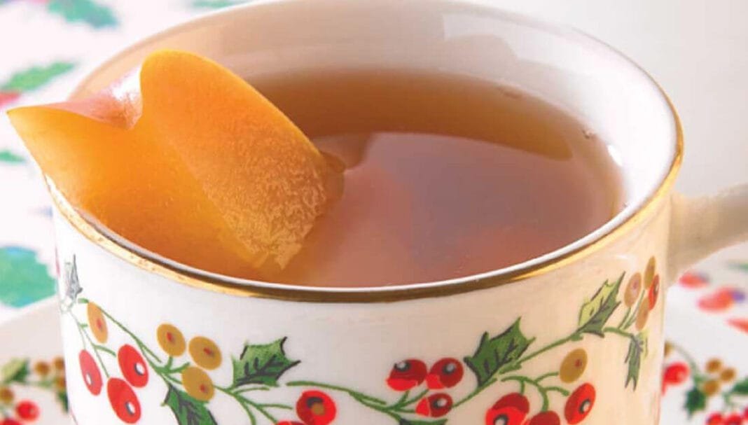 Ponche de tejocote y manzana