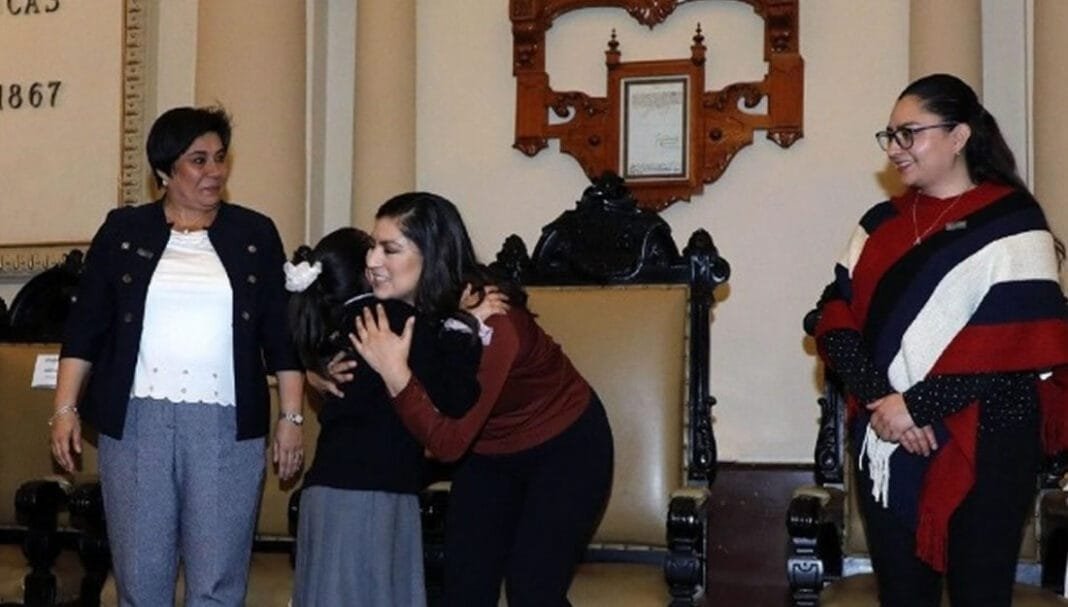 Estudiantes y autoridades se unen para combatir la violencia escolar en Puebla capital Estudiantes y autoridades se unen para combatir la violencia escolar en Puebla capital