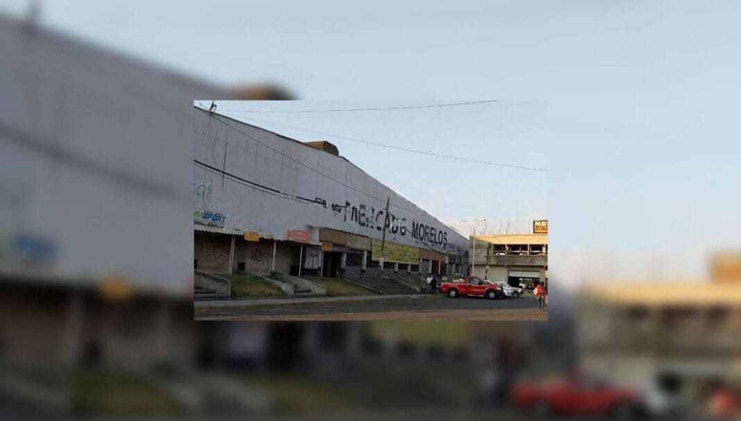 Realizan levantamiento del padrón para el ordenamiento legal en Mercado Morelos