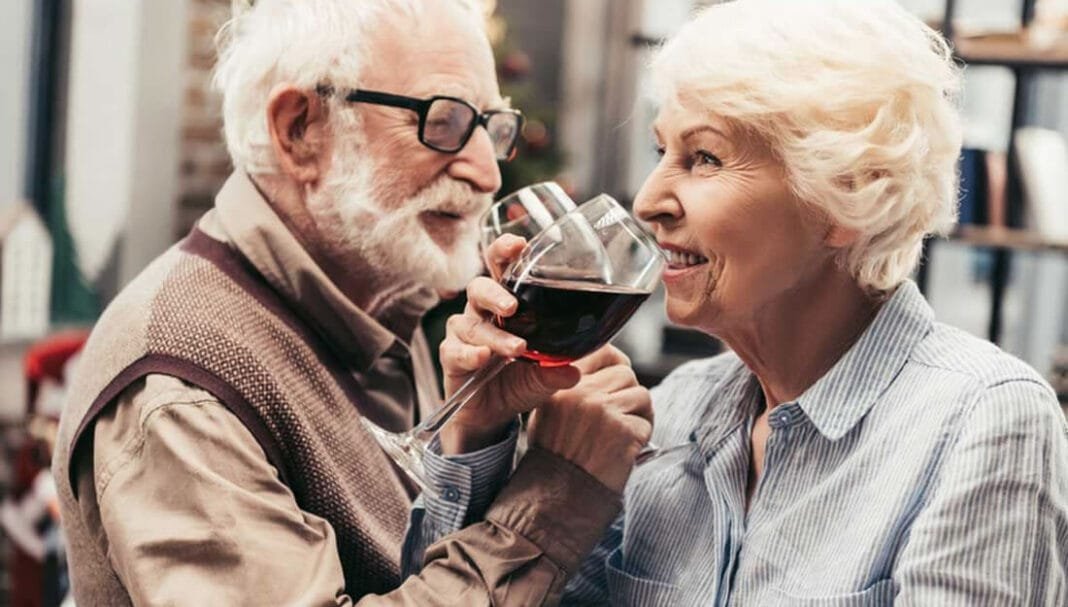 Un estudio señala que las parejas que beben juntas son más felices