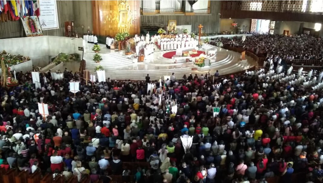 Encabeza arzobispo peregrinación de Puebla a la Basílica de Guadalupe