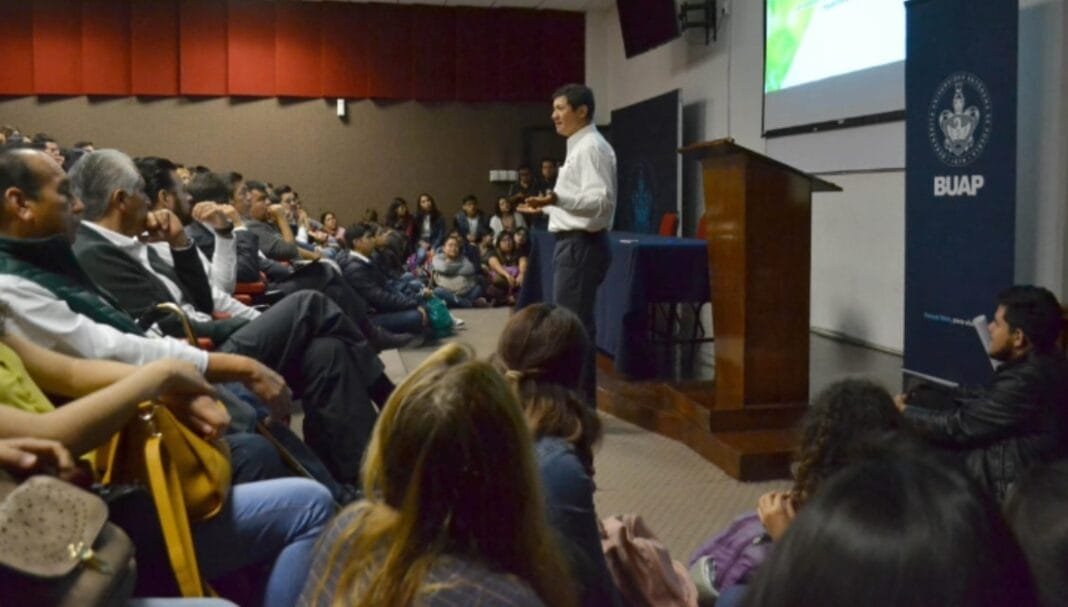 Arranca en Ciencias Químicas BUAP la campaña “Innovando para cuidar el futuro”