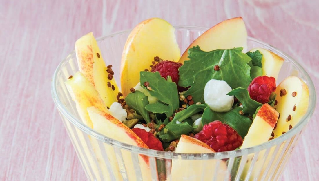 Ensalada de manzana con arúgula y frambuesa