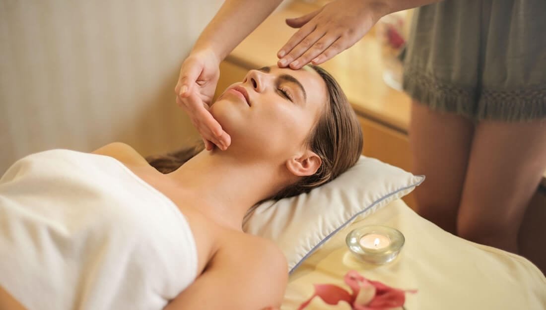 Masaje contra arrugas y flacidez