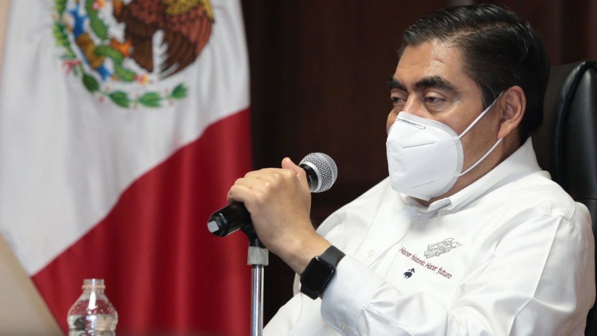 Reconoce el gobernador de Puebla al Congreso por Reforma Electoral