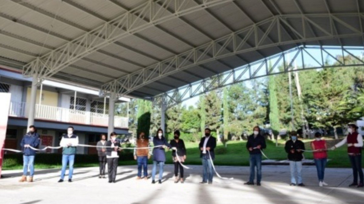 Gobierno de la Ciudad de Puebla construye más infraestructura para escuelas de Totimehuacán