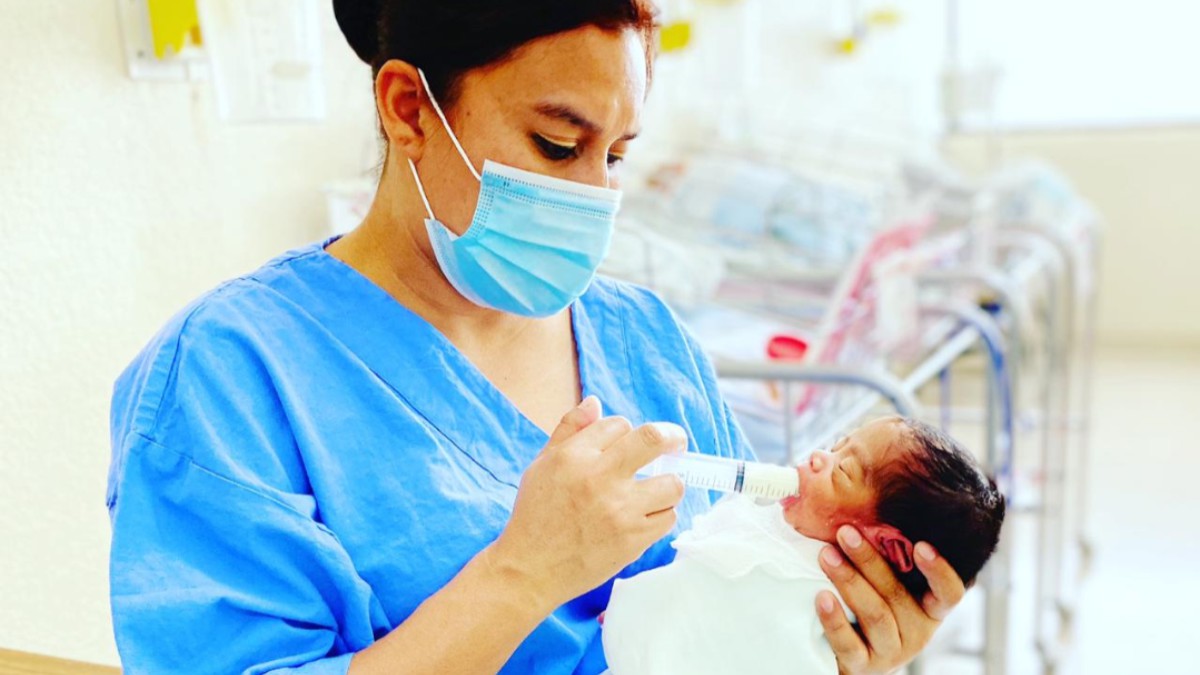 Recomienda IMSS la lactancia materna porque protege a los bebés del contagio de COVID-19 Recomienda IMSS la lactancia materna porque protege a los bebés del contagio de COVID-19