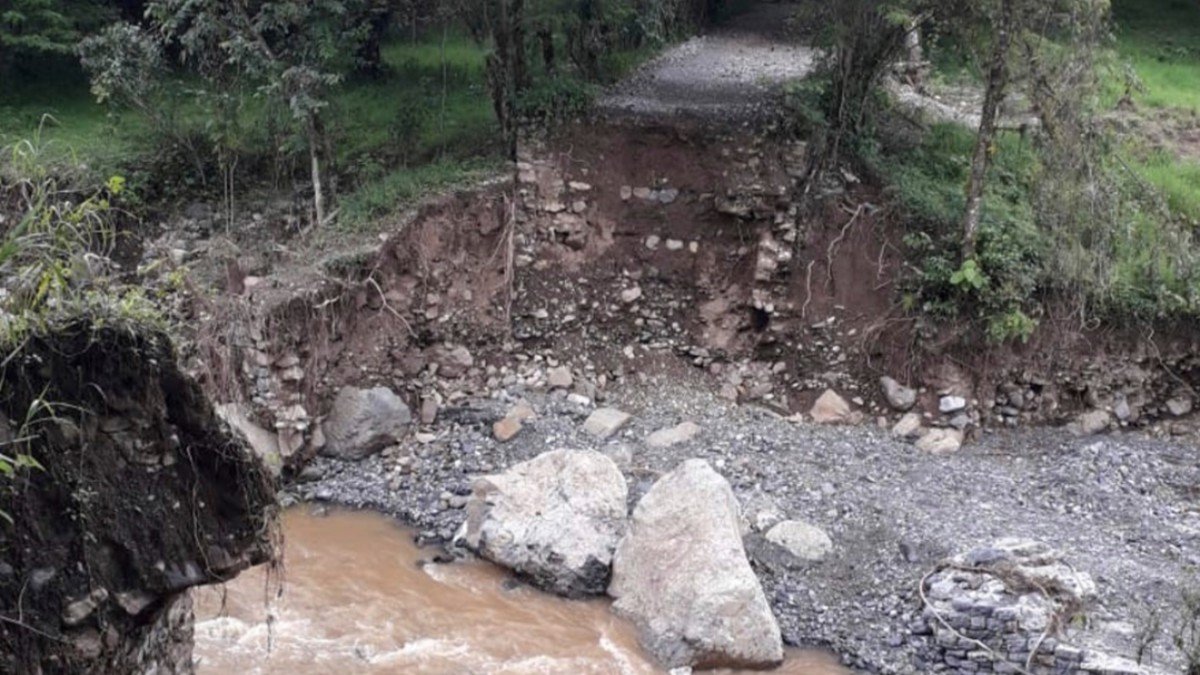 Apoya SEDIF a familias damnificadas por lluvias en Tepatlán y Amixtlán