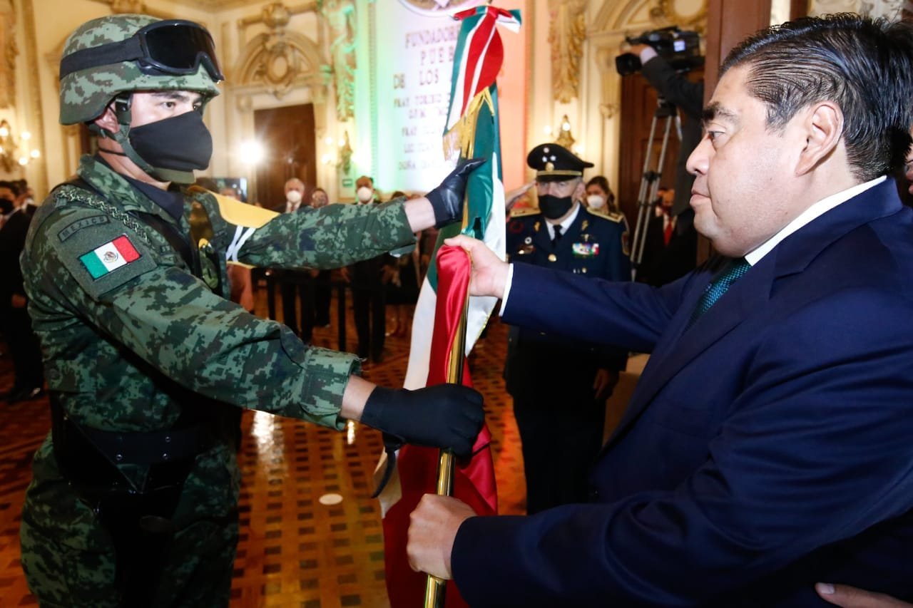 Reconoce Barbosa labor de personal médico en Grito