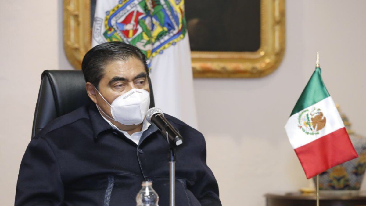 Llama Barbosa a los alcaldes a aplicar clausuras a los negocios que incumplan con medidas contra Covid-19