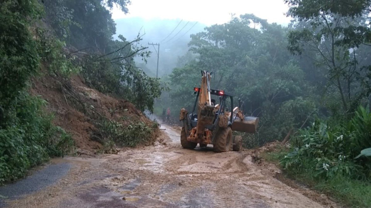 Yaonáhuac, Chichiquila y Zapotitlán, con derrumbes por lluvias