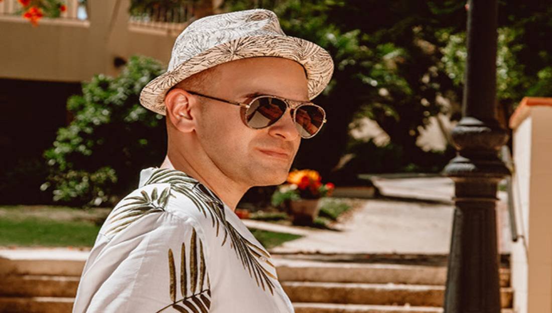 Desde Puerto Rico, Alec Mora ofrecerá acústico en línea