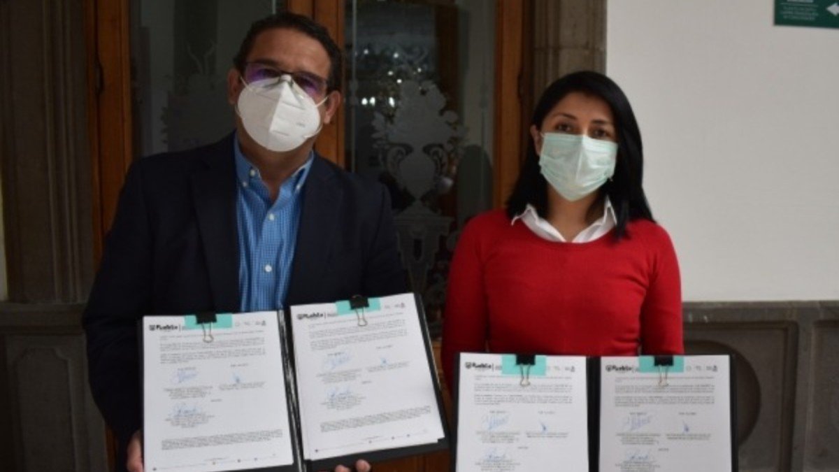 Firman Ayuntamiento de Puebla y la CMIC convenio de colaboración en apoyo a personas migrantes poblanas Firman Ayuntamiento de Puebla y la CMIC convenio de colaboración en apoyo a personas migrantes poblanas
