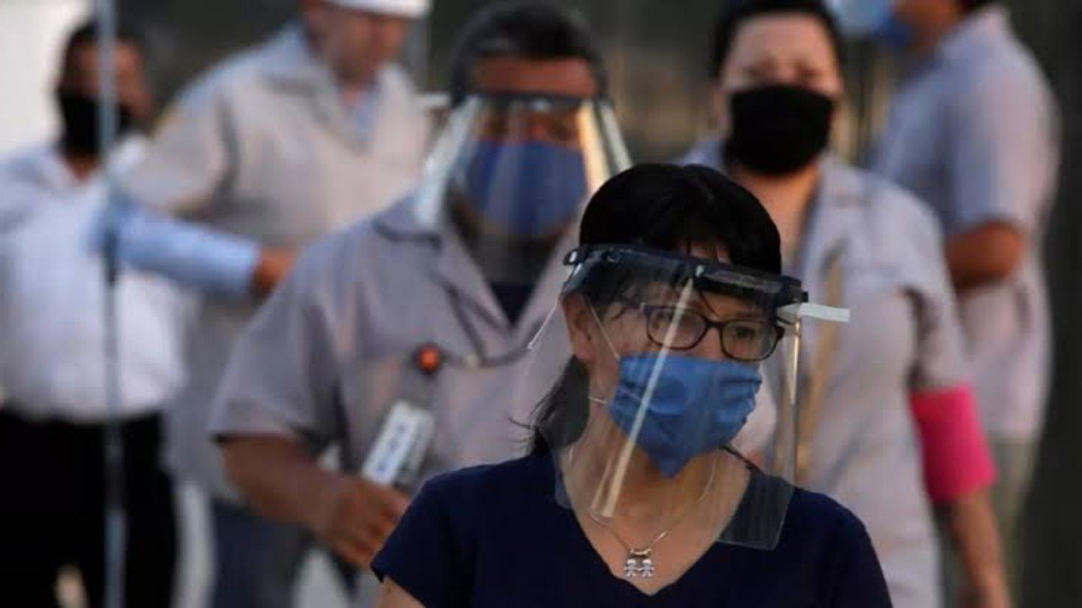 Cierra Puebla noviembre con 5 mil 342 defunciones por covid-19