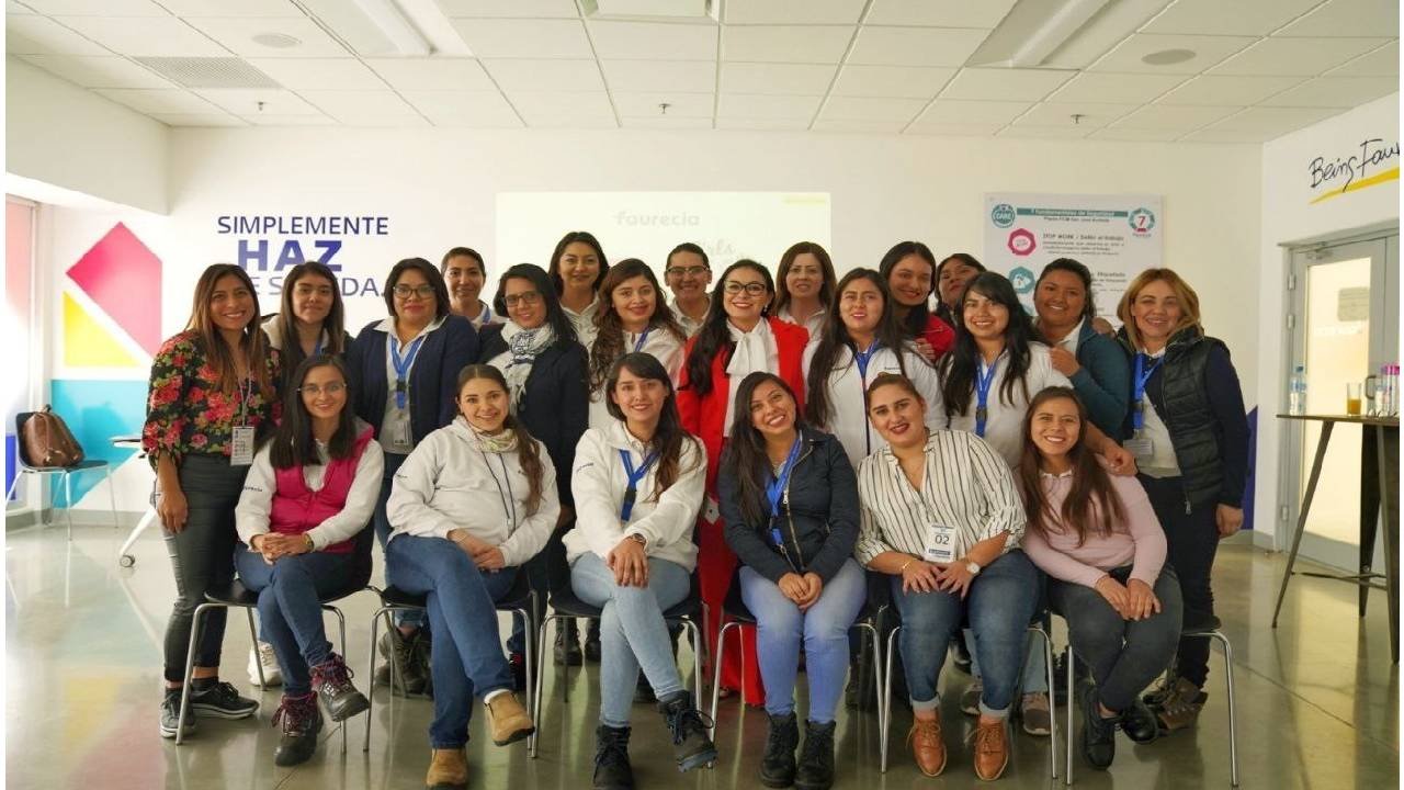 Faurecia México promueve talento mexicano para la industria automotriz Faurecia México