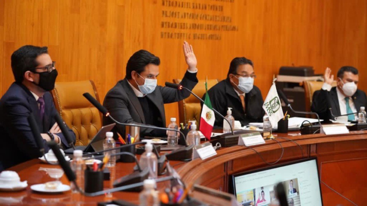 Reforzará IMSS Equipos COVID con personal médico, de enfermería y laboratoristas Reforzará IMSS Equipos COVID con personal médico, de enfermería y laboratoristas