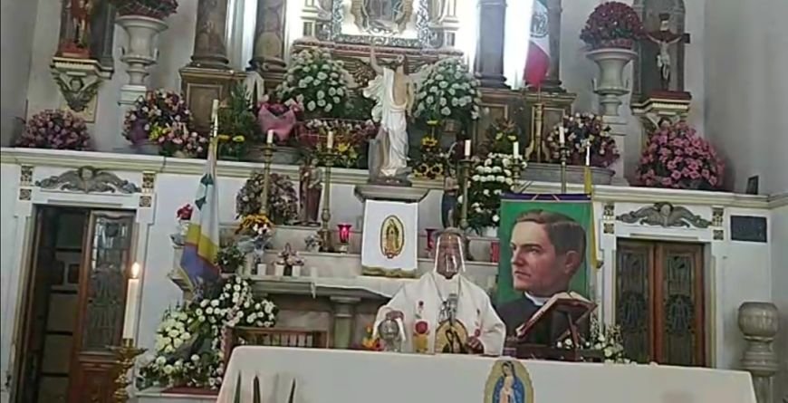 Llaman a la fraternidad en misa a la Virgen de Guadalupe ante la pandemia del covid-19