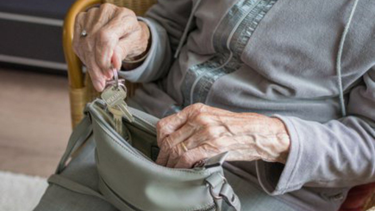 Comienza el pago de pensiones para adultos mayores Comienza el pago de pensiones para adultos mayores