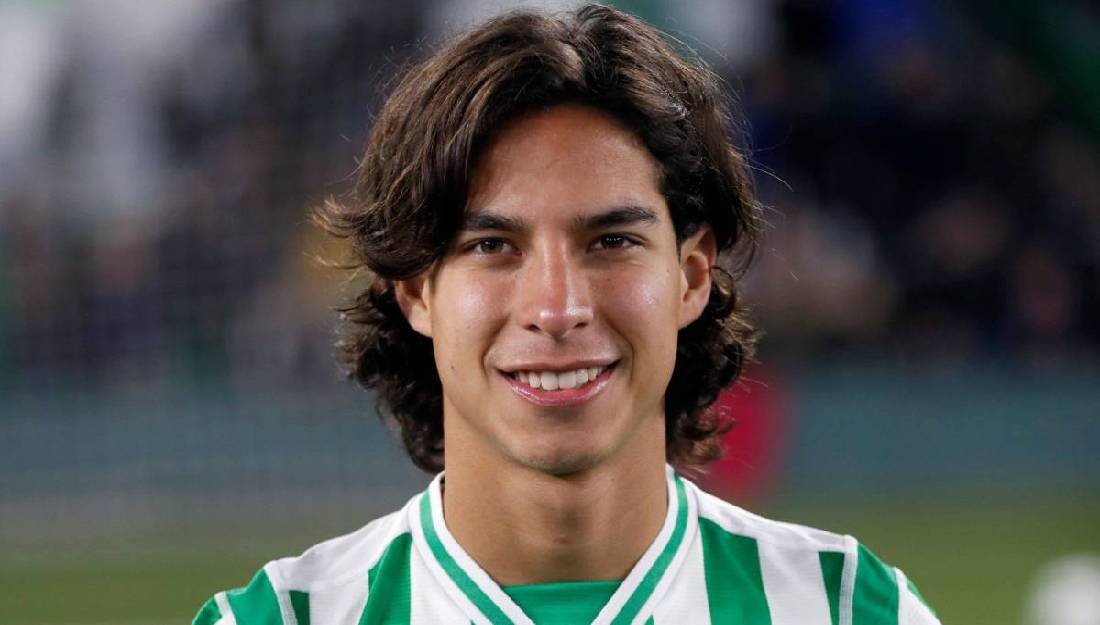 Diego Lainez tiene coronavirus