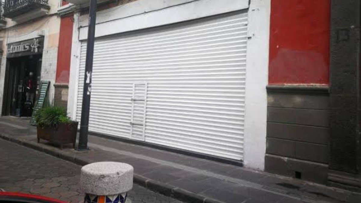 Reportan bajas ventas los comercios del CH de Puebla en temporada de enamorados Reportan bajas ventas los comercios del CH de Puebla en temporada de enamorados