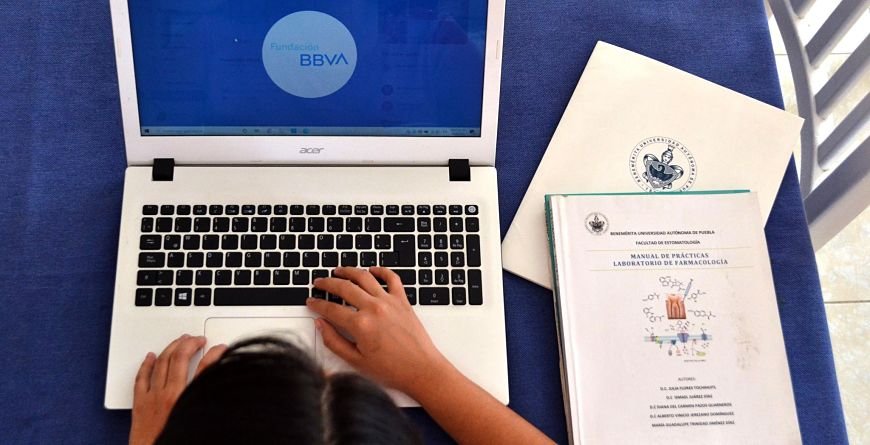 Estudiantes BUAP obtienen Beca BBVA para Chavos que Inspiran