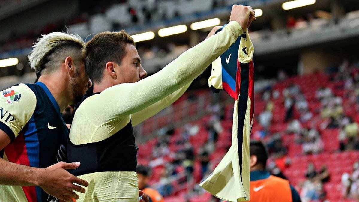 Amaury Vergara paga la apuesta del clásico nacional