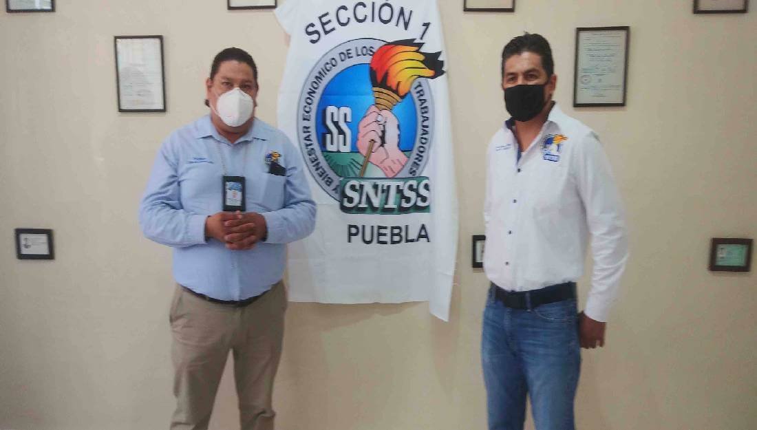 Pide sindicato vacunas para todos los trabajadores del IMSS en Puebla