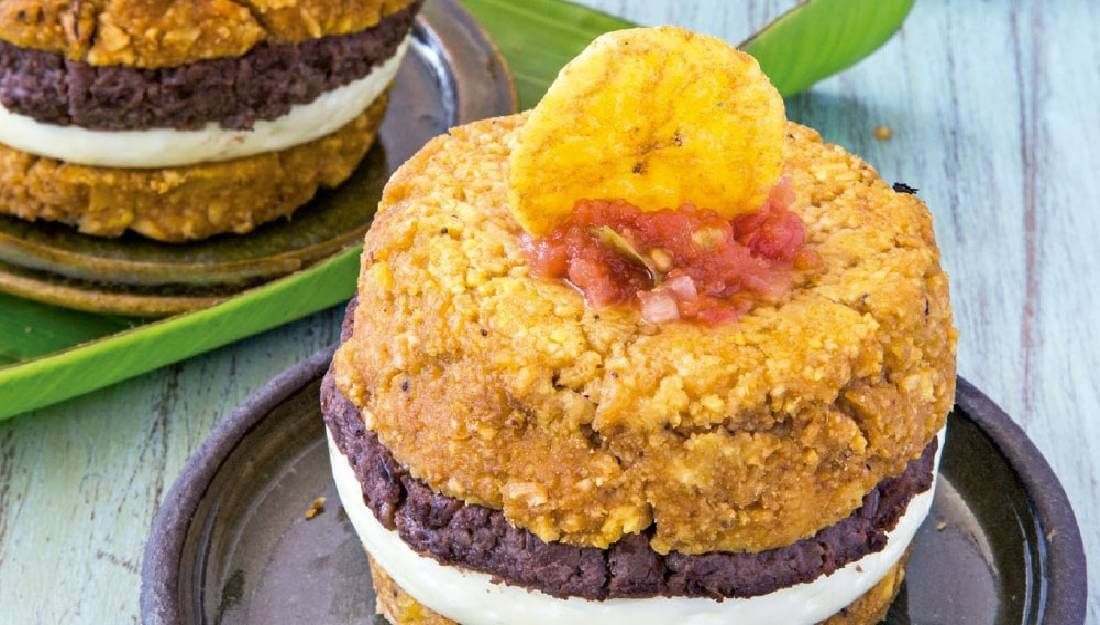 Tortas de plátano macho