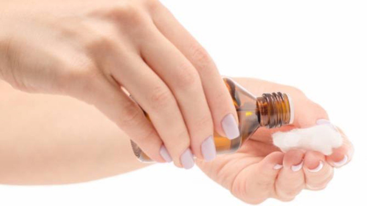 Los usos del agua oxigenada que no conocías Los usos del agua oxigenada que no conocías