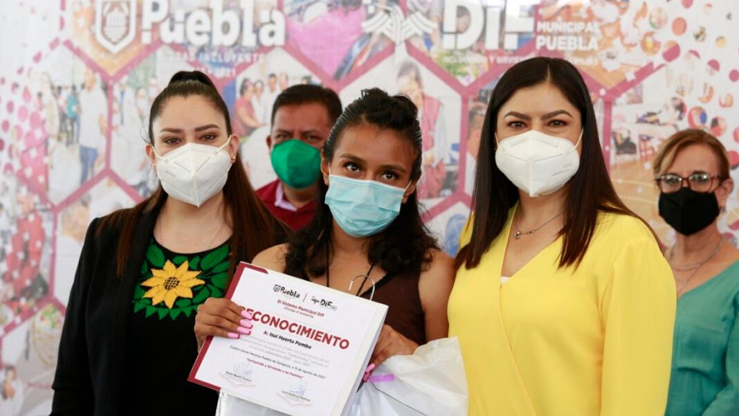 Concluye SMDIF talleres del Departamento de Capacitación e Inclusión Laboral 2021 Concluye SMDIF talleres del Departamento de Capacitación e Inclusión Laboral 2021